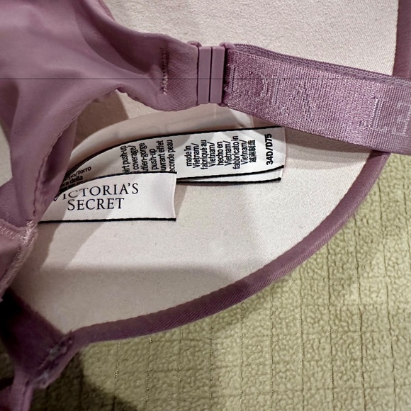 VICTORIA'S SECRET LOT OF 3 THE T-SHIRT PUSH UP BRAS 34D - Picture 6 of 16